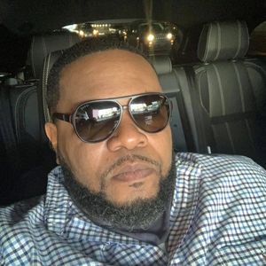 Meet your Posher, Elliott